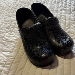 Women’s dansko NWOT